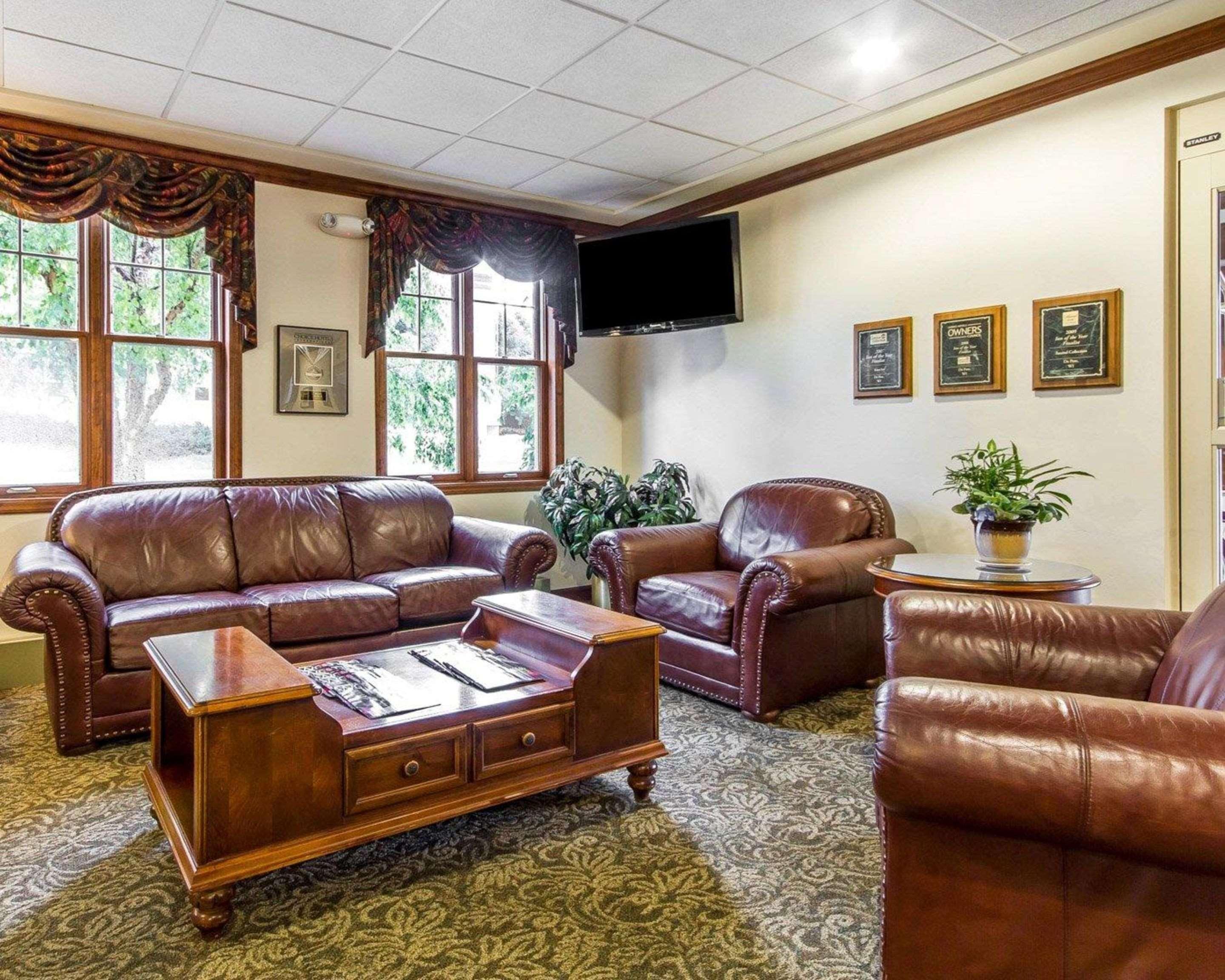 Kress Inn, Ascend Hotel Collection De Pere Extérieur photo