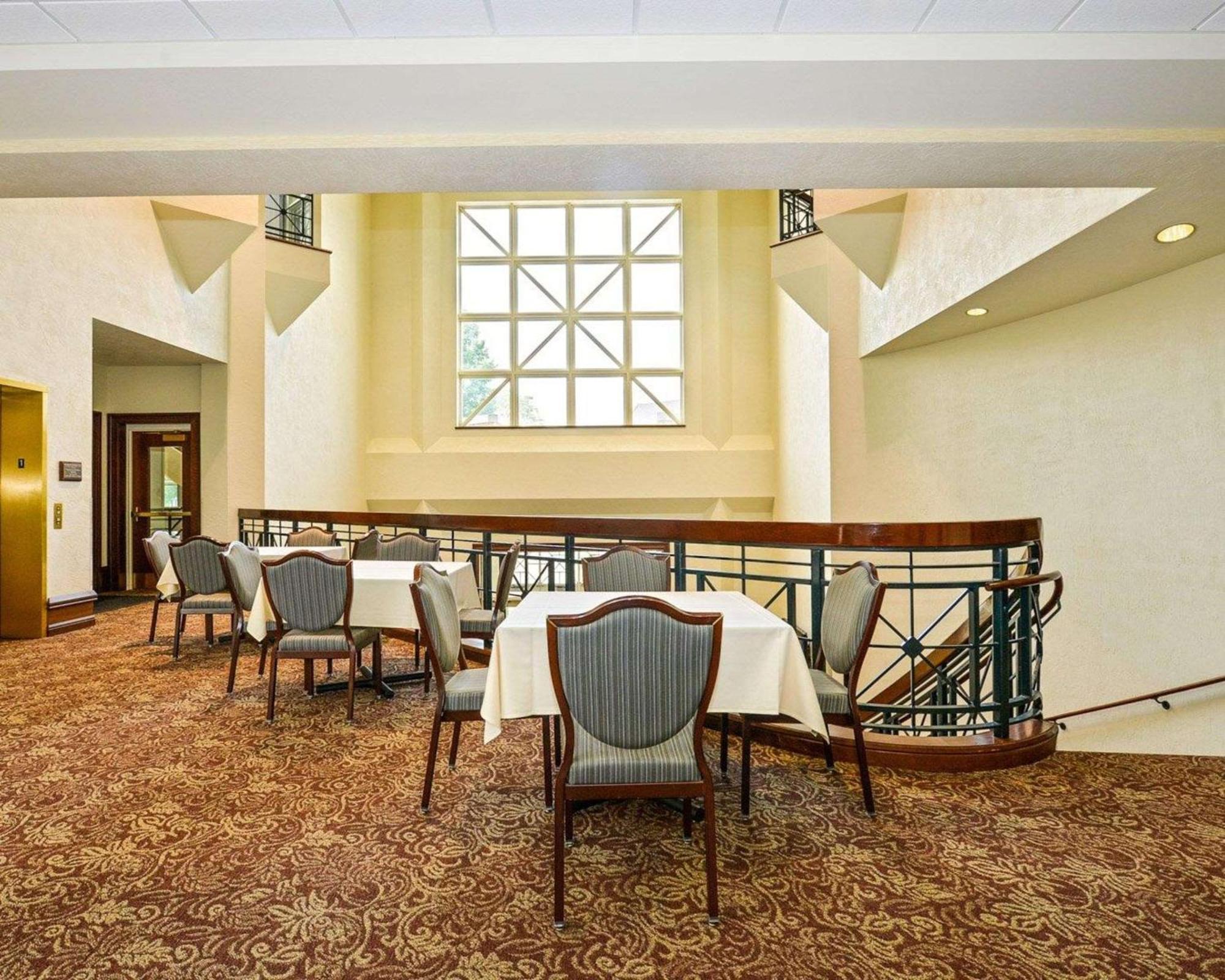 Kress Inn, Ascend Hotel Collection De Pere Extérieur photo